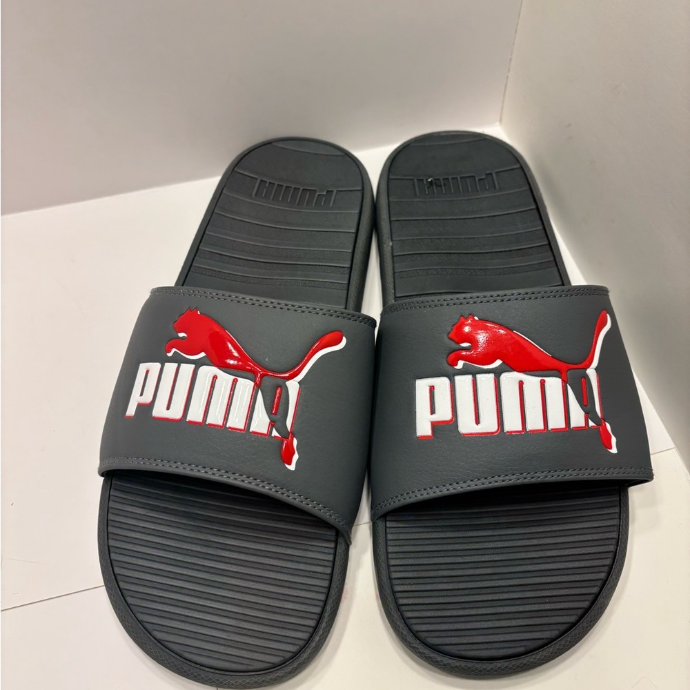 PUMA SLIP ON SANDALS FLIP FLOPS MEN SIZE 11
BLACK